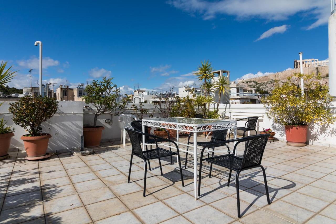 Modern-Vintage Apartment By Acropolis Museum Athen Eksteriør billede